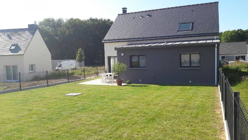 maison toit gris